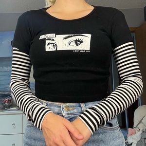 Brandy Melville long sleeved cropped top